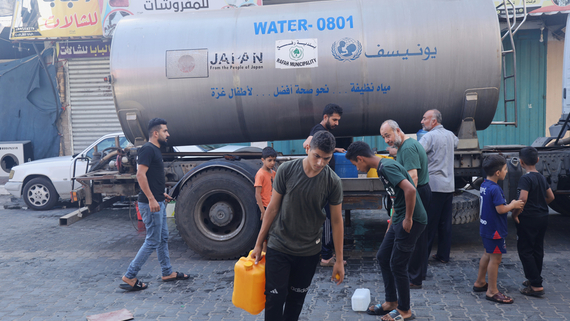 Water distributed to residents of Gaza in Rafah, 18 October 2023. Photo by UNICEF/Eyad El Baba