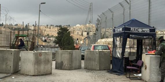 Ras al Amud neighbourhood, East Jerusalem, November 2015. Photo by OCHA