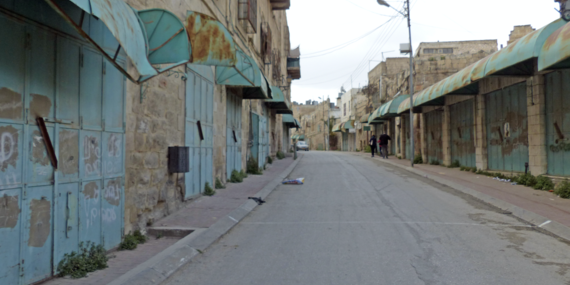 Al Shuhada Street, Hebron city, March 2017. © Photo by OCHA. Al Shuhada Street, Hebron city, March 2017. © Photo by OCHA.