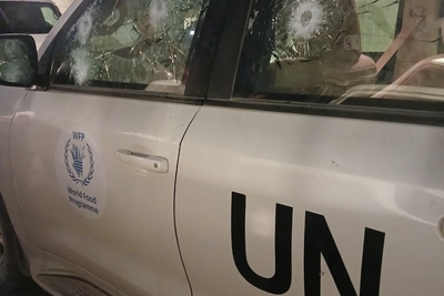 A vehicle of the World Food Programme shot at while approaching an Israeli checkpoint after escorting aid trucks in Gaza. Photo by WFP