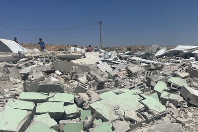 מה שנותר מבית ספר יסודי שנהרס על ידי כוחות ישראליים ב-8 ביולי, בח'לת עמירה (נפת חברון). צילום: משרד האו"ם לתיאום עניינים הומניטריים.