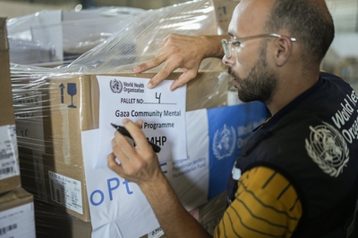 The delivery of psychotropic medications to people in Gaza, supported by the occupied Palestinian territory Humanitarian Fund. Photo by WHO