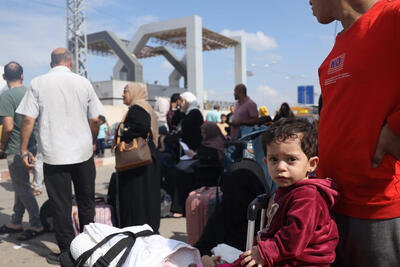 Thousands of people and families in the Gaza Strip are gathering in front of Rafah crossing border, amid escalating hostilities. 16 October 2023. UNICEF