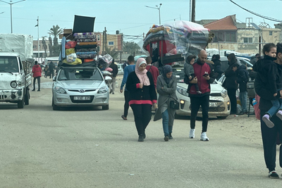 Displaced families heading south amid intensified hostilities in Khan Younis and following the expansion of Israeli evacuation orders to additional residential areas. Photo by OCHA/Olga Cherevko, 26 January 2024